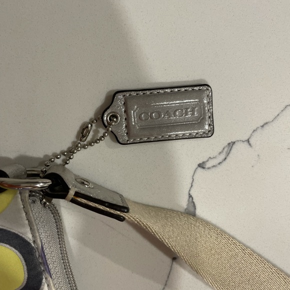 Crossbody Coach Purse - Picture 4 of 6